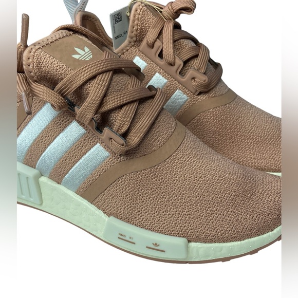 Adidas Womans NMD R1 Originals Color Pearl Pink Clay NWT IG8336 - Picture 5 of 7